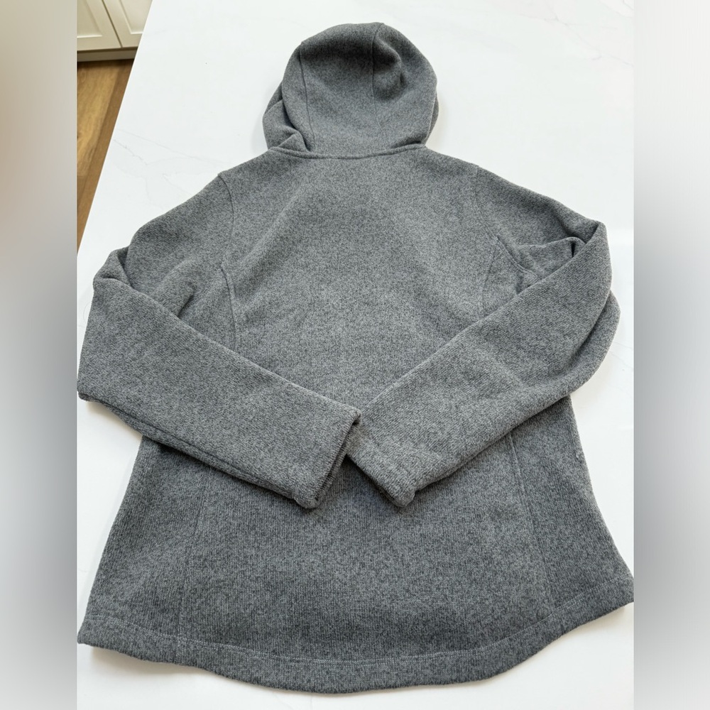Like New North Face Women’s Sweatshirt Size Small - Picture 2 of 5